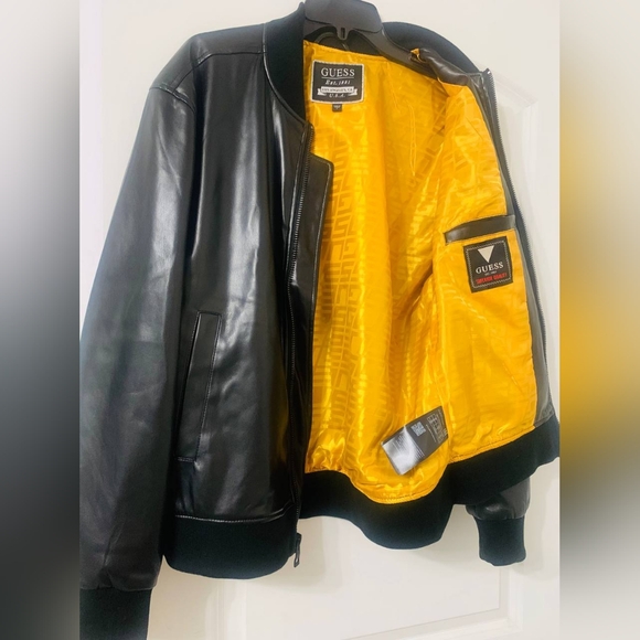 New GUESS mens District Faux Leather Bomber Jacket Size S - Picture 7 of 11